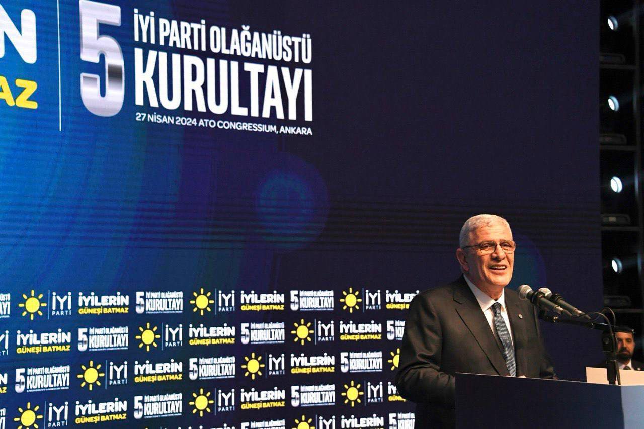 İYİ Parti'deki 5. Olağanüstü Kurultay'da Müsavat Dervişoğlu Genel Başkan Seçildi