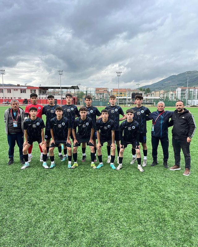 Yerel Futbol Takımı U17, Rakibini 4-1 Yendi!