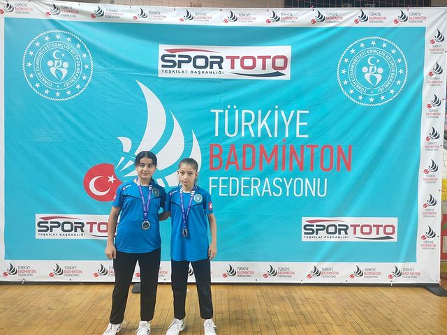 13 Yaş Altı Türkiye Badminton Şampiyonası'nda Bursa Büyükşehir Belediyespor'dan Büyük Başarı