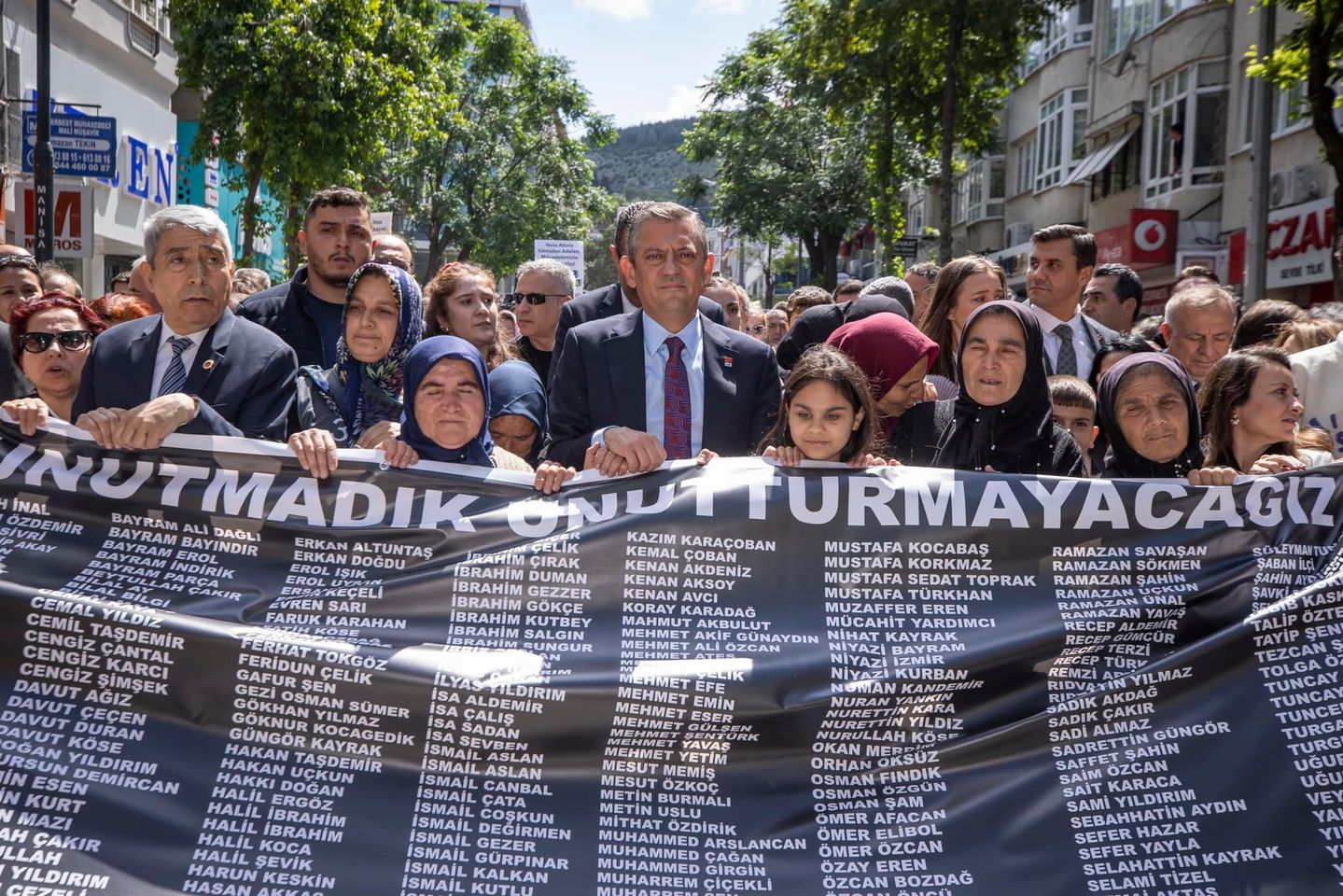 CHP İzmir İl Başkanlığı, Soma Maden Faciasının 10. yıldönümünde anma töreni düzenledi