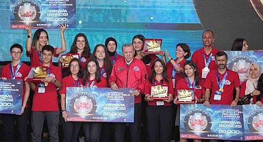 Dumlupınar Bilim ve Sanat Merkezi öğrencilerinden büyük başarı