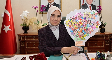 Öğrencilerden Vali Yiğitbaşı'na Duygulandıran Hediye