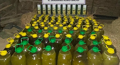 Ürettiği yarım tondan fazla zeytinyağını satamadan jandarmaya yakalandı