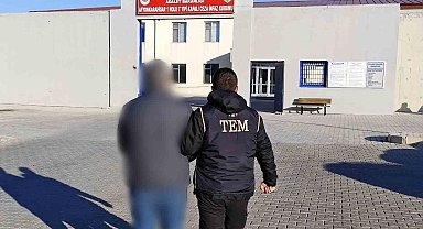 FETÖ'ye üye olmaktan aranan şahsı polis yakaladı