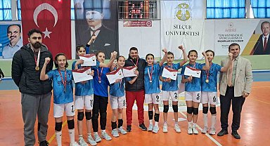 Işıklar Şeker Ortaokulu Hentbol Takımı Türkiye finallerinde