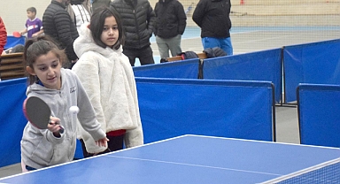 Küçükler Masa Tenisi Müsabakaları Sona Erdi