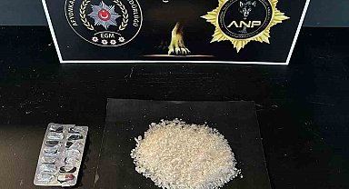 Polis düzenlediği operasyonda uyuşturucu maddeler ele geçirdi