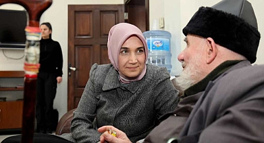 Vali Yiğitbaşı, Yıldırım Şanlı Dede'yi konuk etti