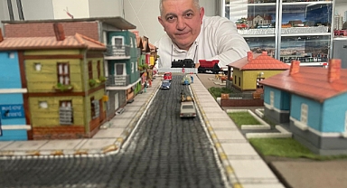 33 yıldır biriktirdiği figürlerle odasında küçük Eskişehir'i oluşturdu