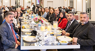 Başkan Burcu Köksal, şehit aileleri ve gazilerle iftarda buluştu