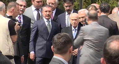 Devlet Bahçeli, Alparslan Türkeş'in Anıt Mezarı'nda!