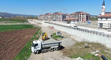 İnönü ilçesinde yol çalışmaları başladı