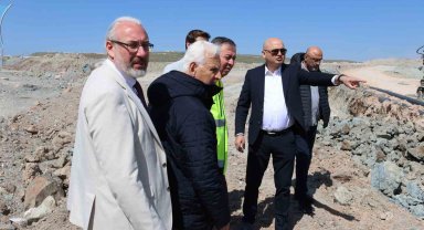 Kütahya 30 Ağustos OSB yönetimi, genişleme sahasında incelemelerde bulundu