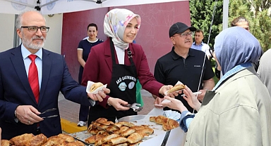 Vali Yiğitbaşı, öğrencilere bükme ve hoşaf ikram etti
