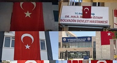 Afyonkarahisar'da Evler Türk Bayraklarıyla Donatılıyor
