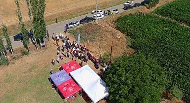 Afyonkarahisar'da Gönüllü Gençler Haşhaş Hasadında Buluştu