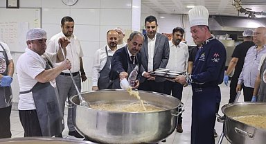 Afyonkarahisar'da Mevlana Torunu Sultan Divani Hazretleri Anısına 40 Hatimli Şifalı Aşure