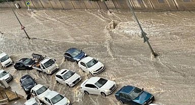 Ankara'da Sağanak Yağış Hayatı Olumsuz Etkiledi: Vali Şahin'den Açıklama