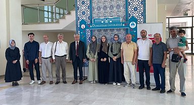 DPÜ İlahiyat Fakültesi'nin başarılı öğrencileri dil eğitimi için Ürdün'e uğurladı