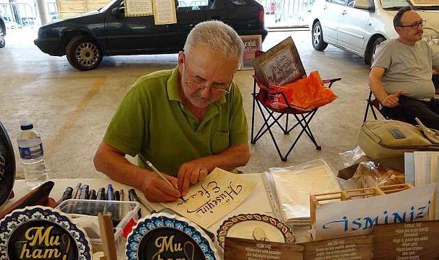 Kütahyalı kaligrafi sanatçısı Akif Ören: "Yazı, ruhun ve bedenin terbiyesidir"