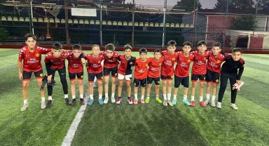 Minik Eskişehir sporlular top başı yaptılar