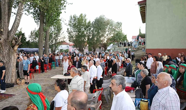 Selçik Köyü'nde Sarı Dede Sultan'a vefa