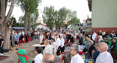 Selçik Köyü'nde Sarı Dede Sultan'a vefa