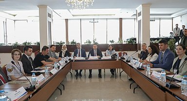 Vali Musa Işın, 'Koruyucu Aile Sisteminin Güçlendirilmesi Toplantısı'na katıldı