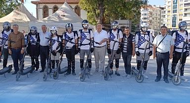 İYİ Parti’den Türkiye’de Bir İlk: Scooter’lı LED Ekranlı Reklam Çalışması Afyonkarahisar’da Başladı