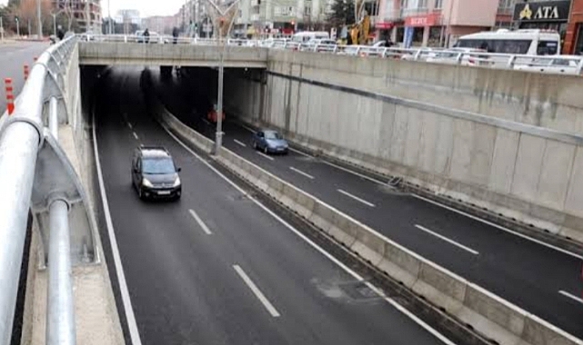 Rauf Denktaş Alt Geçidi Trafiğe Kapatılacak