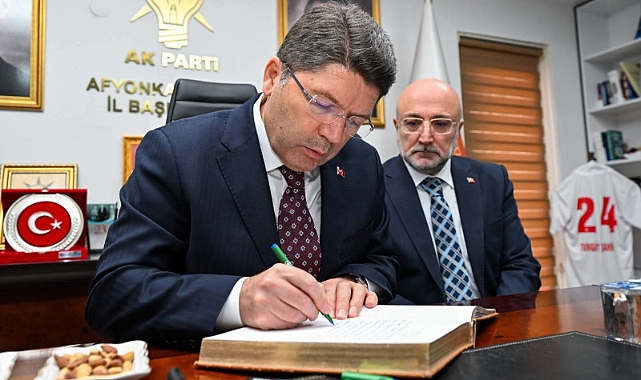 BAKAN TUNÇ AK PARTİ AFYON TEŞKİLATI'YLA BİR ARAYA GELDİ